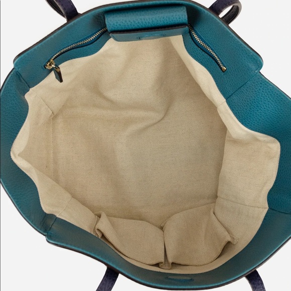 Gucci Navy Leather Swing Tote - Picture 5 of 12